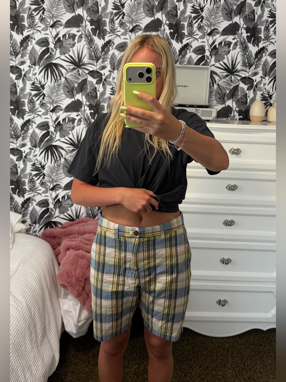 Mid-Rise Plaid Shorts with Yellow and Blue Tones